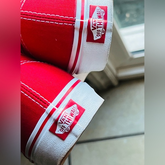 Vans Authentic unisex red like new Vans shoes size 9.5 men’s or women’s size 11 - Picture 12 of 12